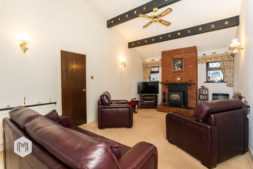 Property photo 3 of 24 Picture No. 08