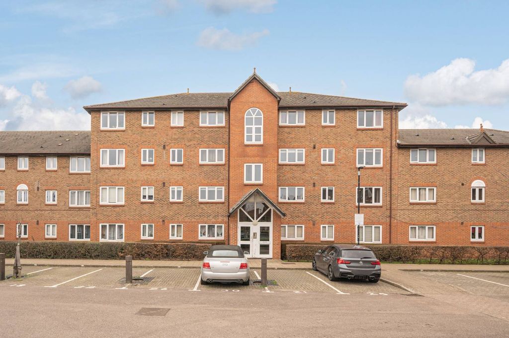 Property photo 1 of 11