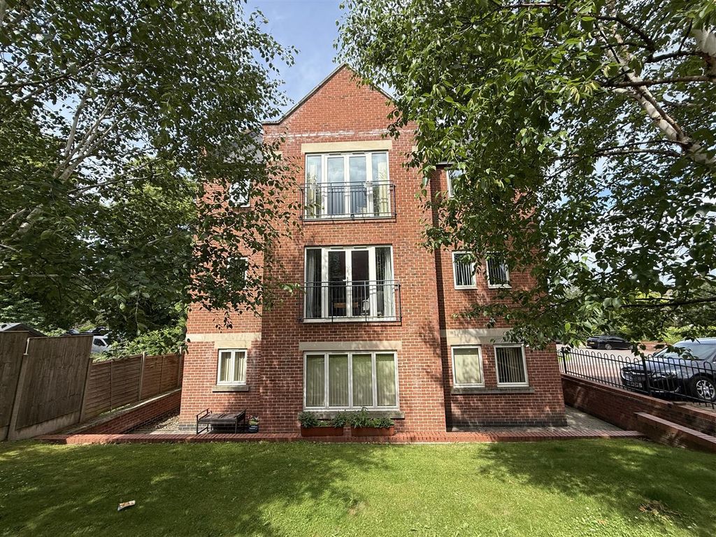 Property photo 1 of 9 Gill Court 10.Jpg
