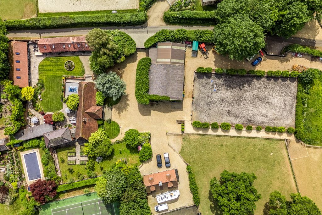 Property photo 2 of 30 Picture No. 06