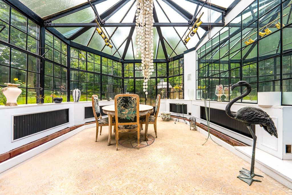 Property photo 3 of 19