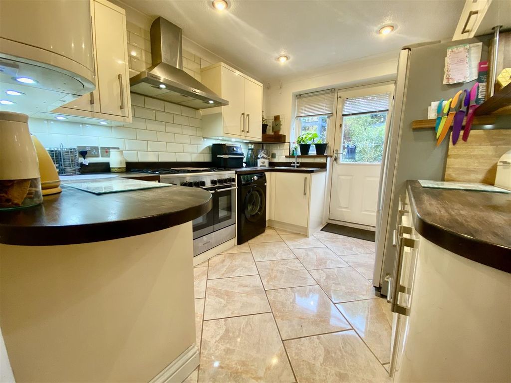 Property photo 2 of 12 Img_4656.Jpeg