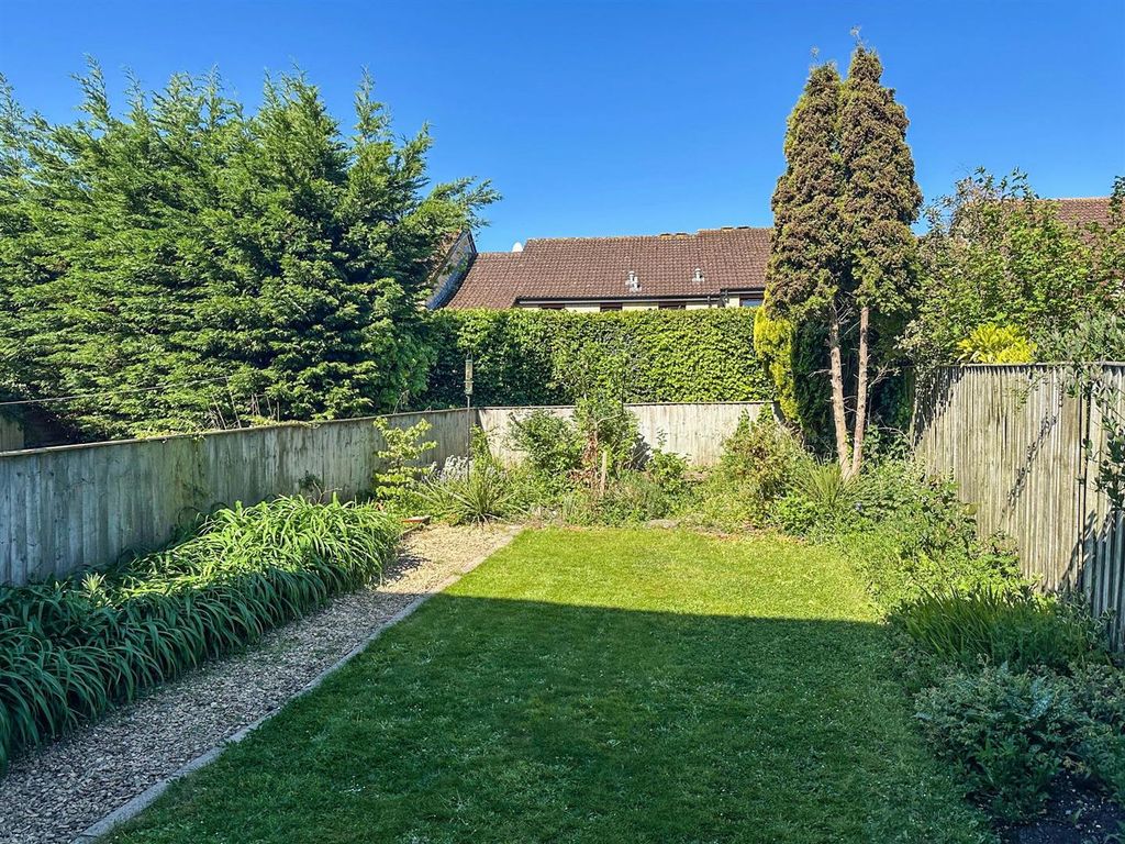 Property photo 2 of 10 Garden.Jpg