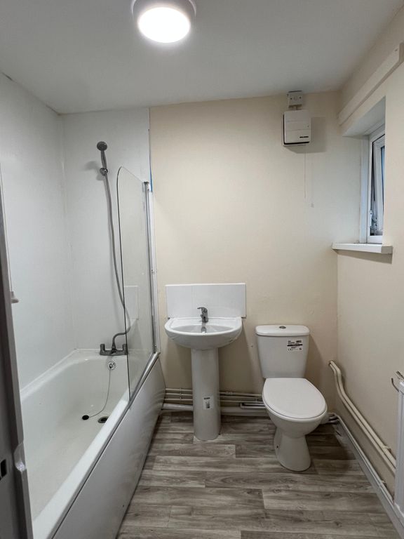 Property photo 1 of 4