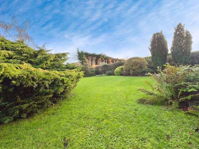 Property photo 3 of 33 Photo 23