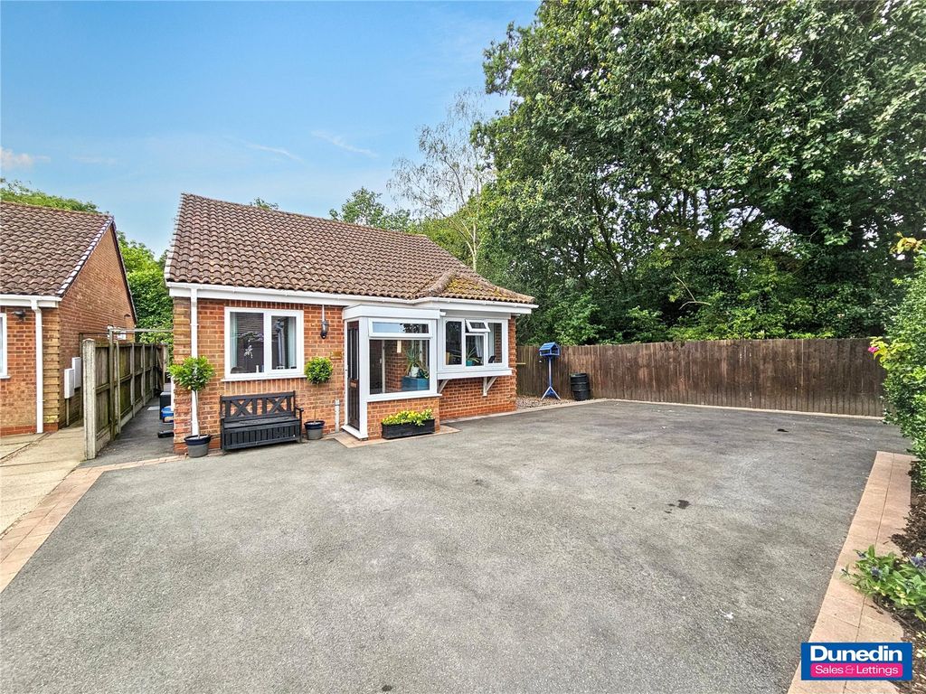 Property photo 1 of 25 Picture No. 10