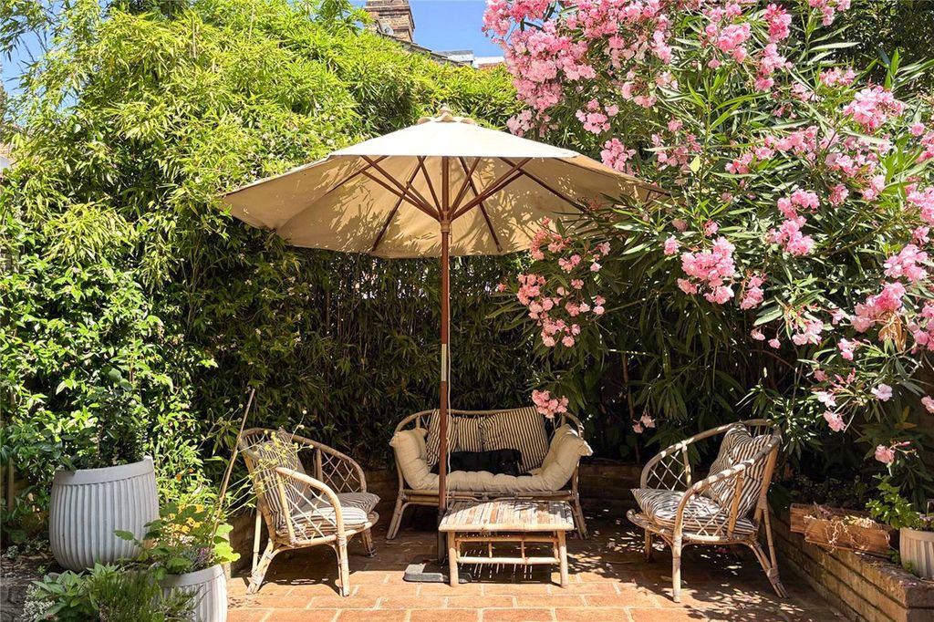 Property photo 3 of 16 Picture No. 33