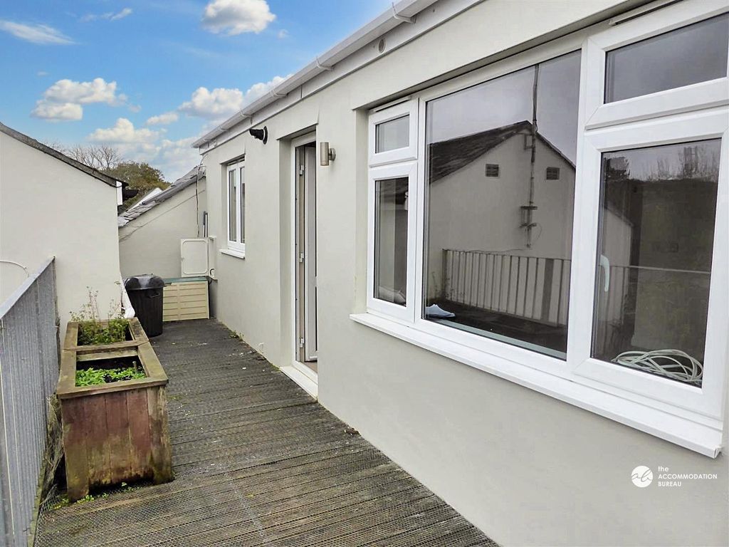 Property photo 1 of 13 Exterior
