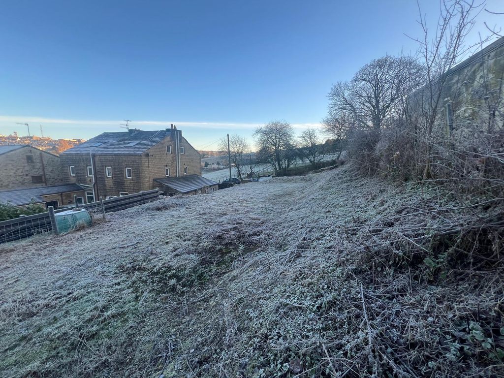 Property photo 1 of 5
