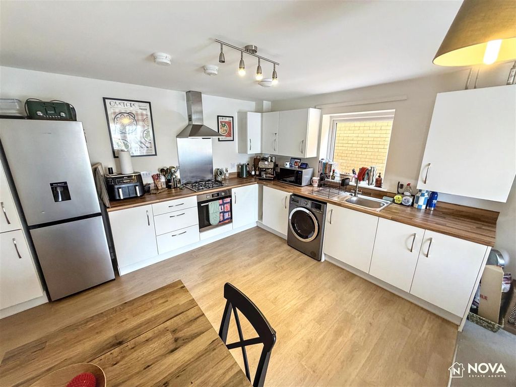 Property photo 2 of 16 Img_7683.Jpg