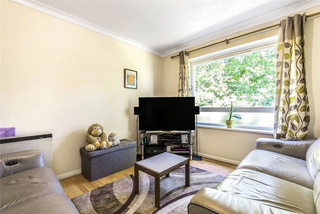 Property photo 3 of 10 Picture No. 14