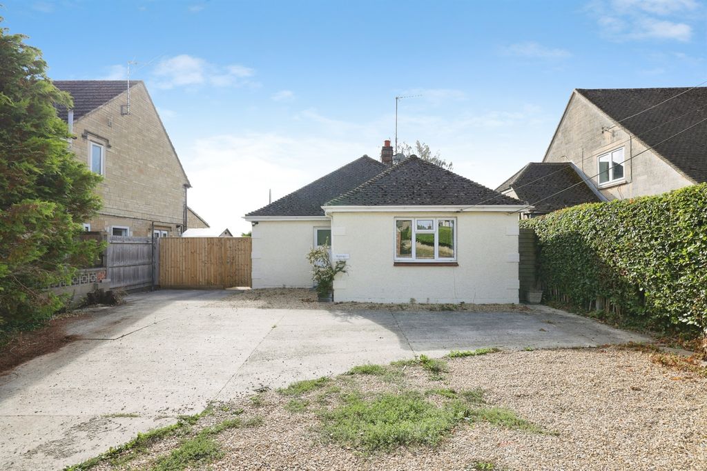 Property photo 3 of 21
