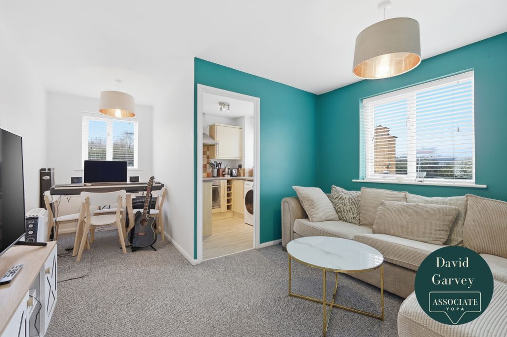 Property photo 2 of 9 Lounge/Diner