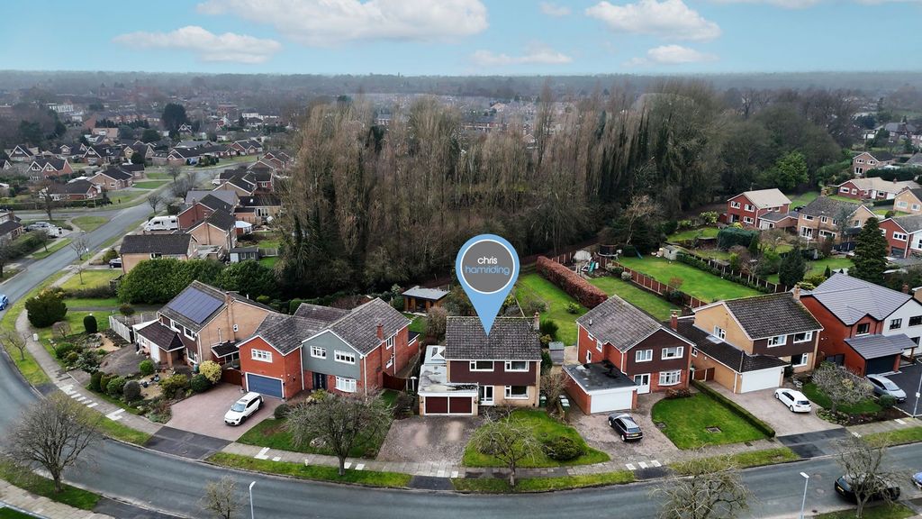 Property photo 2 of 23