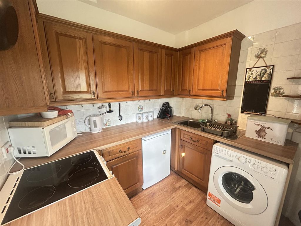 Property photo 3 of 9 Img_2596.Jpg