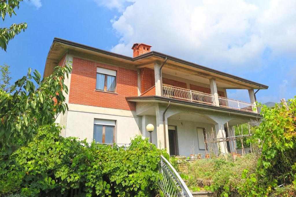 Property photo 1 of 48