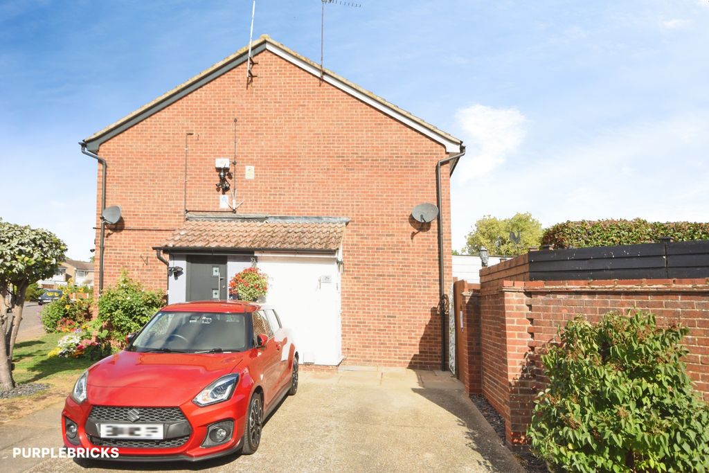 Property photo 2 of 14