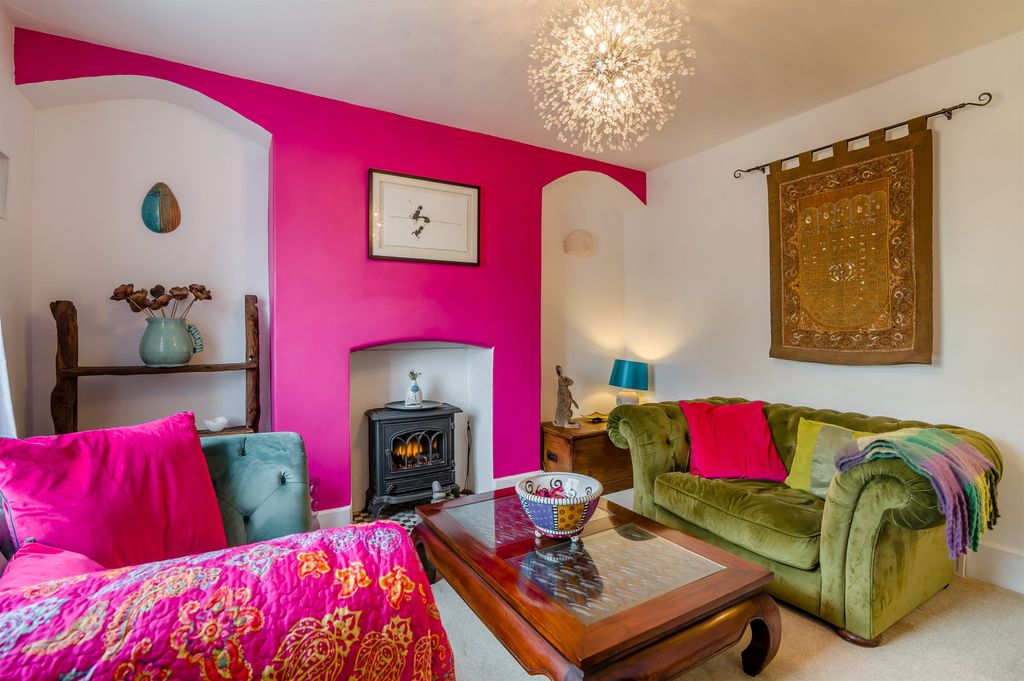 Property photo 3 of 26