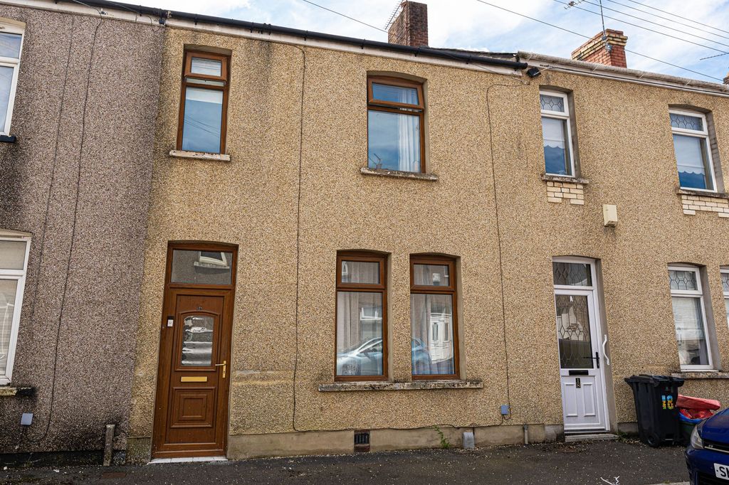 Property photo 1 of 30
