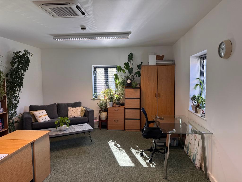 Property photo 3 of 7 Photo 2