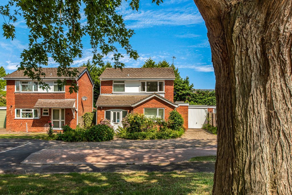 Property photo 1 of 21