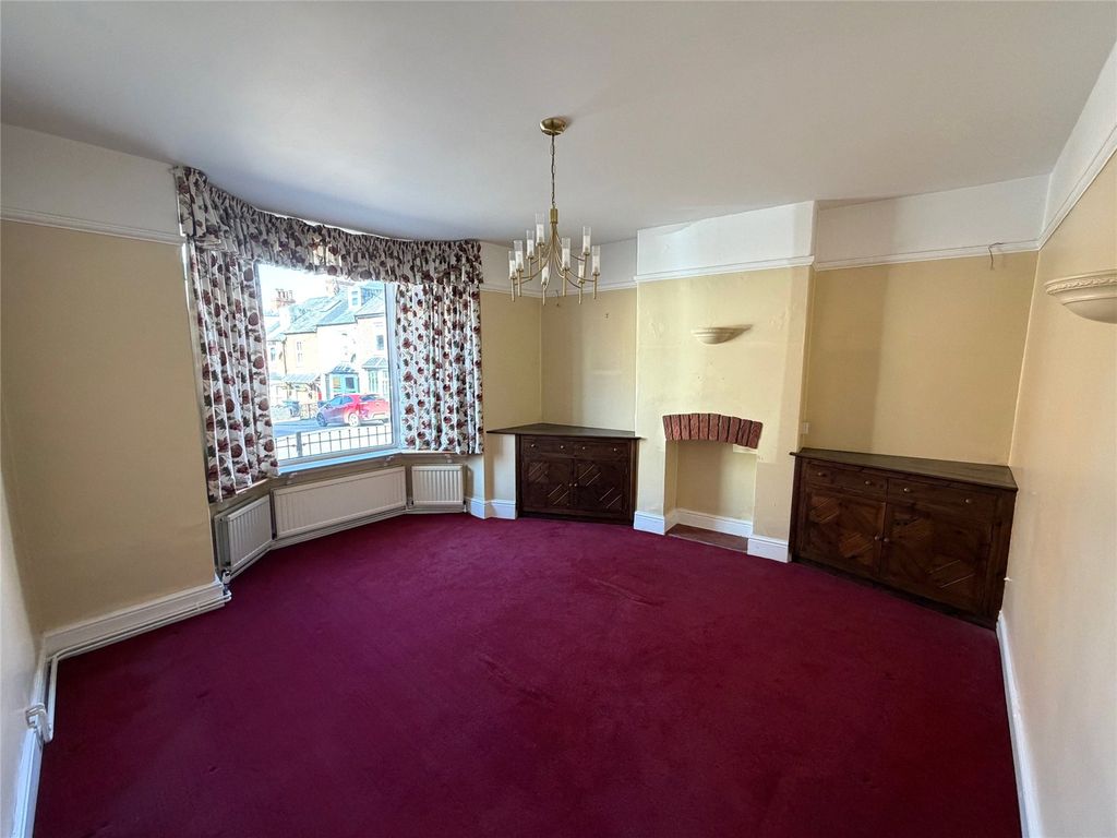 Property photo 3 of 34 Picture No. 07