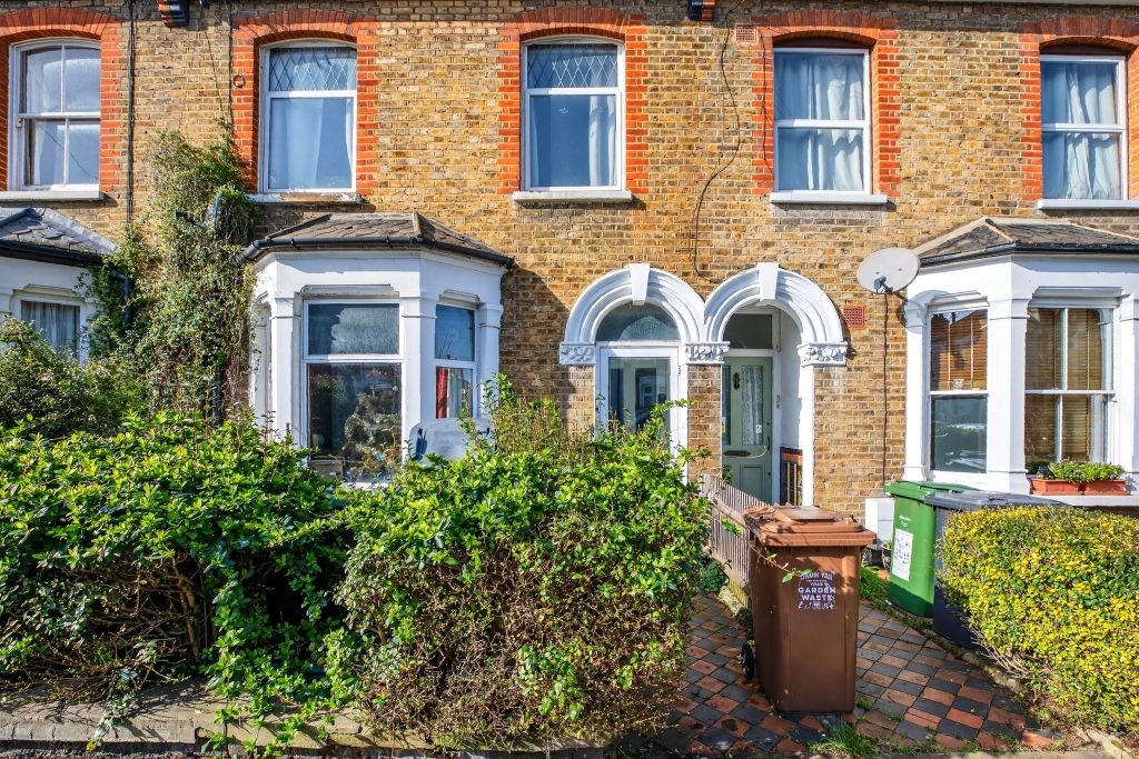 Property photo 1 of 20