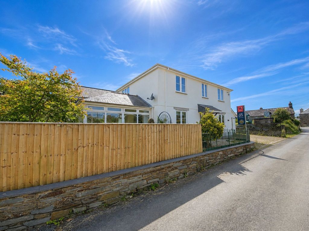 Property photo 1 of 17 1 - Picture No. 01