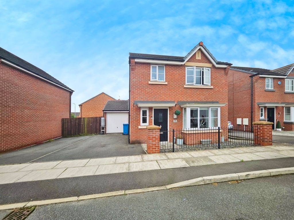 Property photo 1 of 18 Front View