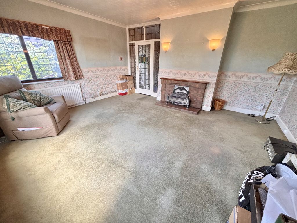 Property photo 3 of 18