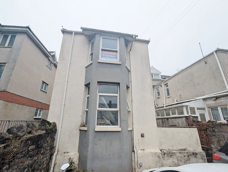 Property photo 1 of 11