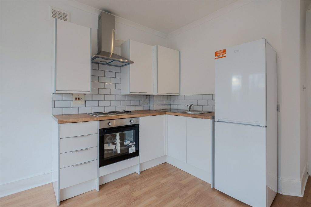 Property photo 2 of 8 Picture No. 04