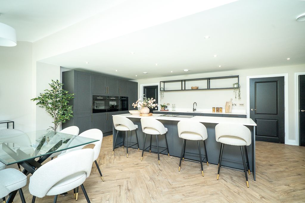 Property photo 2 of 29