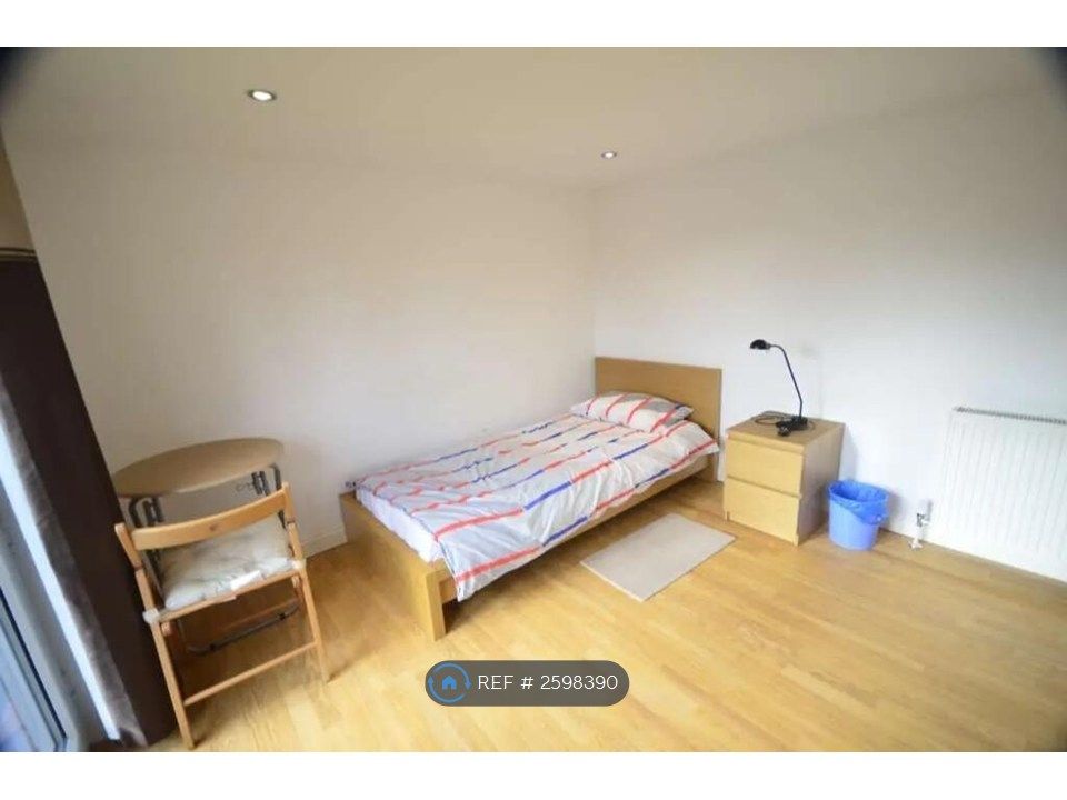 Property photo 3 of 5 The Double Room View From The Door.