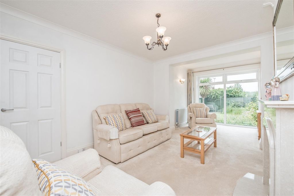Property photo 3 of 21 Living Room / Lounge: