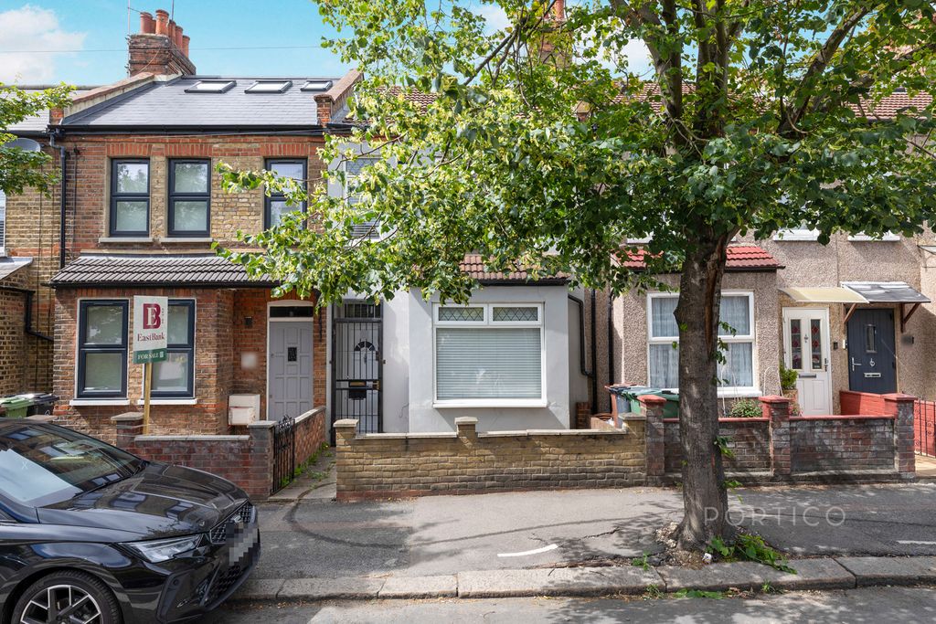 Property photo 2 of 18 Pbox-Img.Jpg
