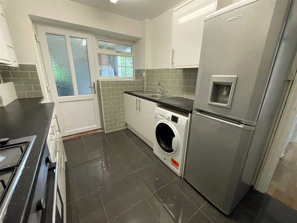 Property photo 2 of 11 Picture No. 05