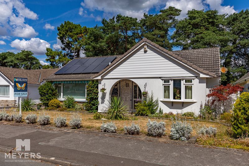 Property photo 1 of 14 Front