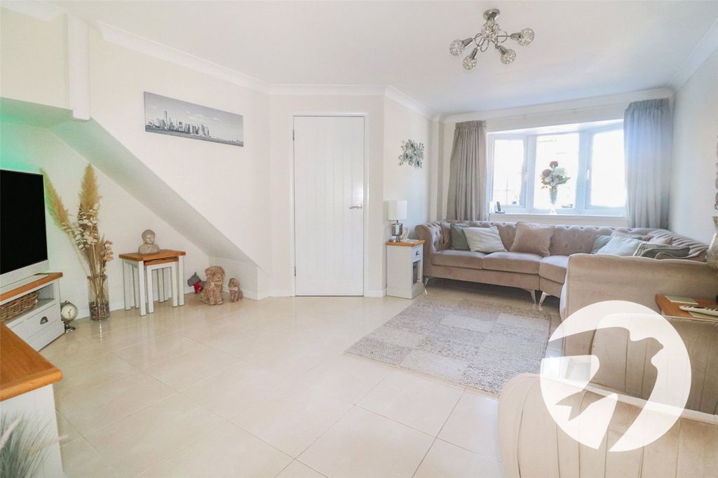 Property photo 2 of 21 Picture No. 90