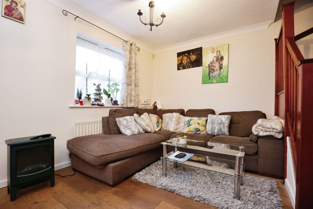 Property photo 3 of 13
