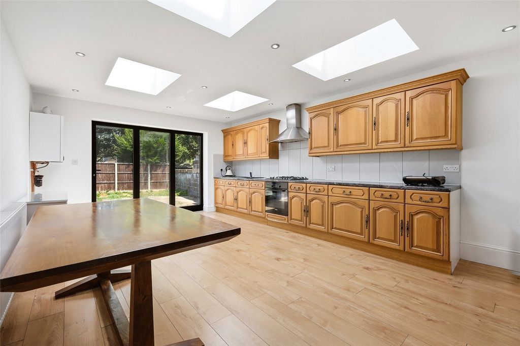 Property photo 3 of 21 Picture No. 03