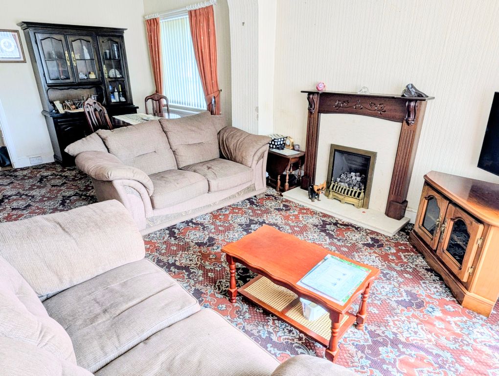 Property photo 2 of 10 Living Room