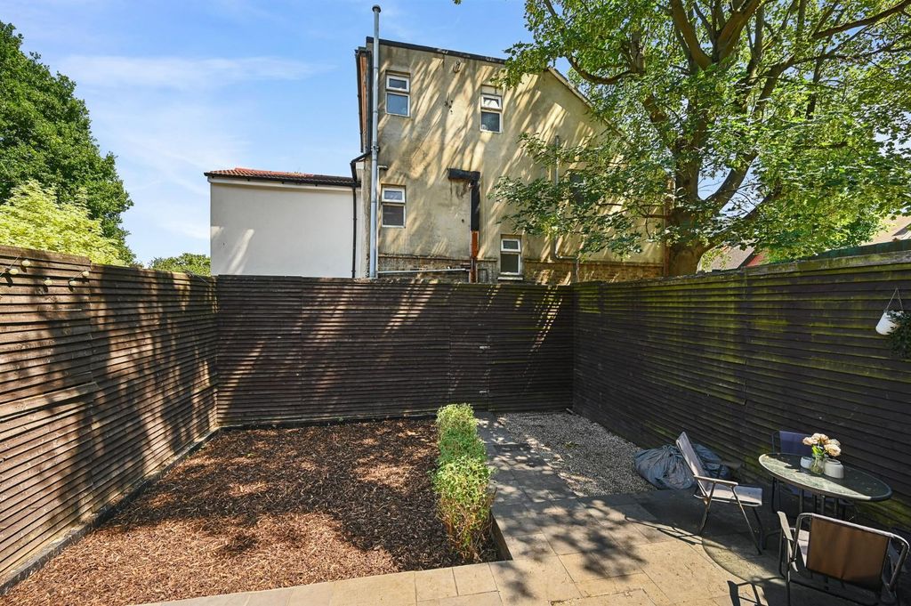 Property photo 2 of 11 6.Jpg