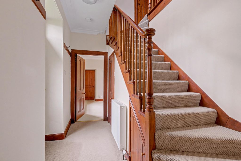 Property photo 2 of 45