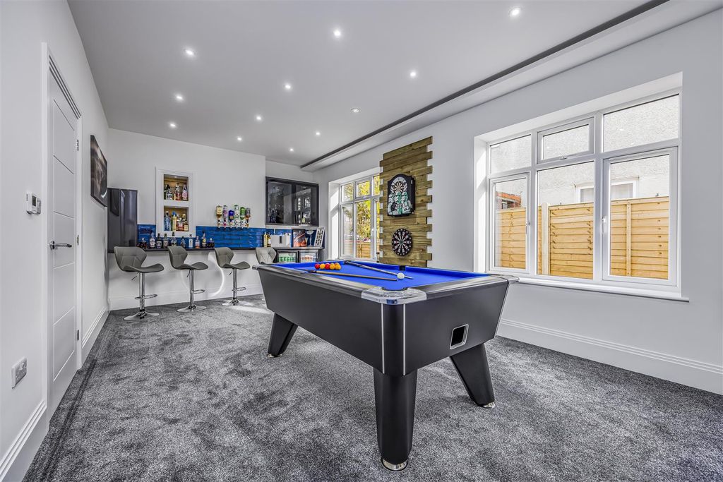 Property photo 3 of 48 31 Lovedean Lane, Waterlooville-Porticomarketing-S