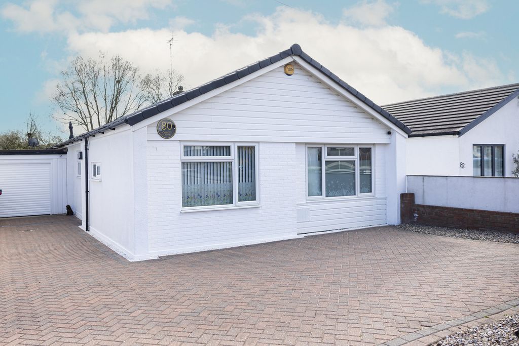 Property photo 1 of 34