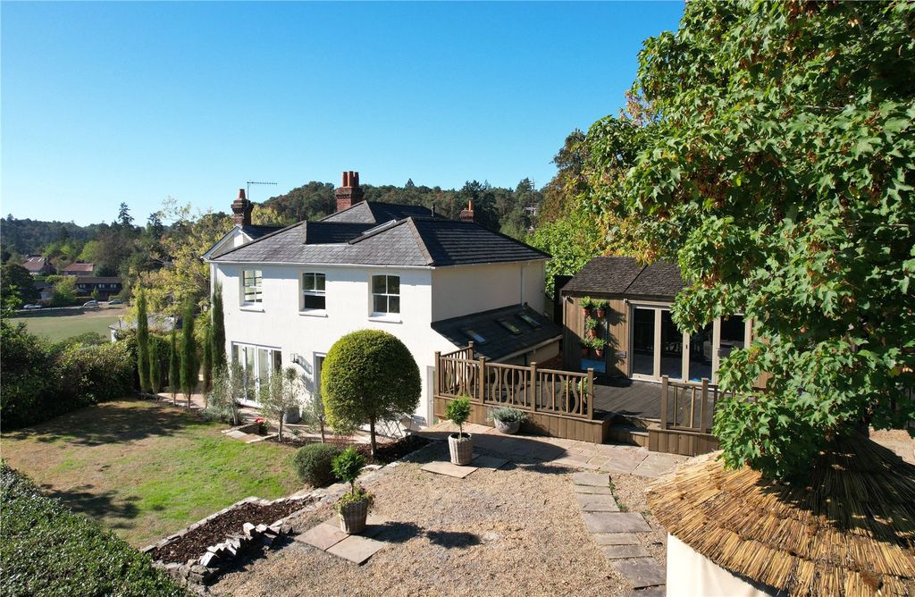 Property photo 2 of 21 2
