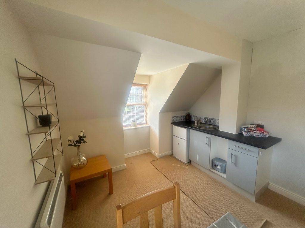 Property photo 3 of 12 Bedroom 2