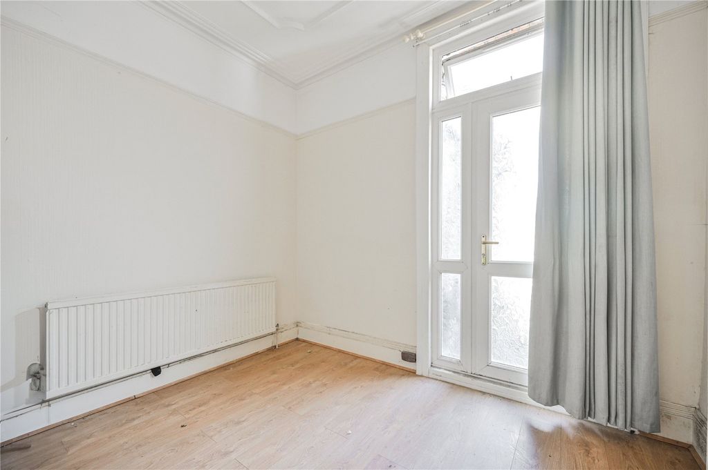 Property photo 3 of 19 Picture No. 03