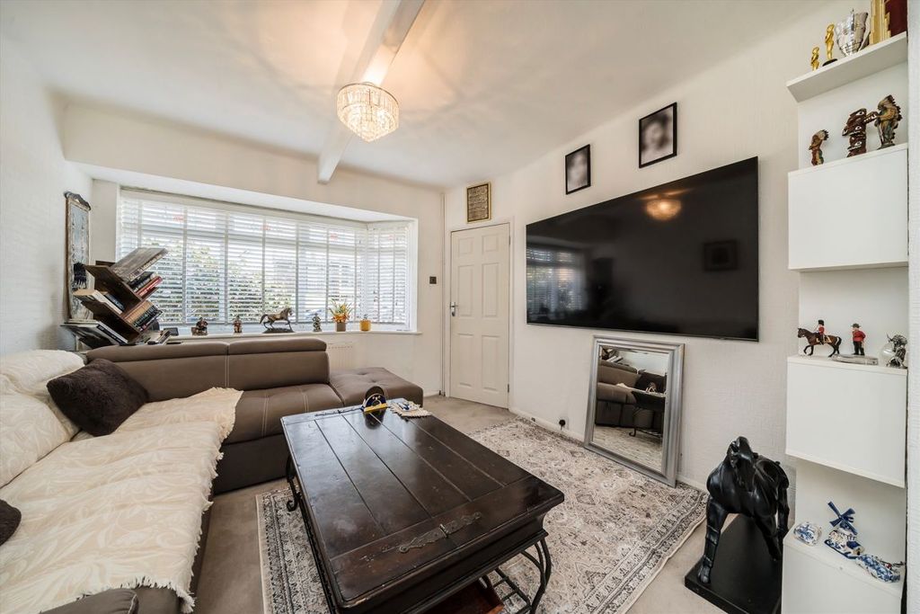 Property photo 2 of 7